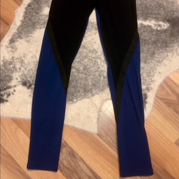 Bcbg spandex leggings - Picture 2 of 4